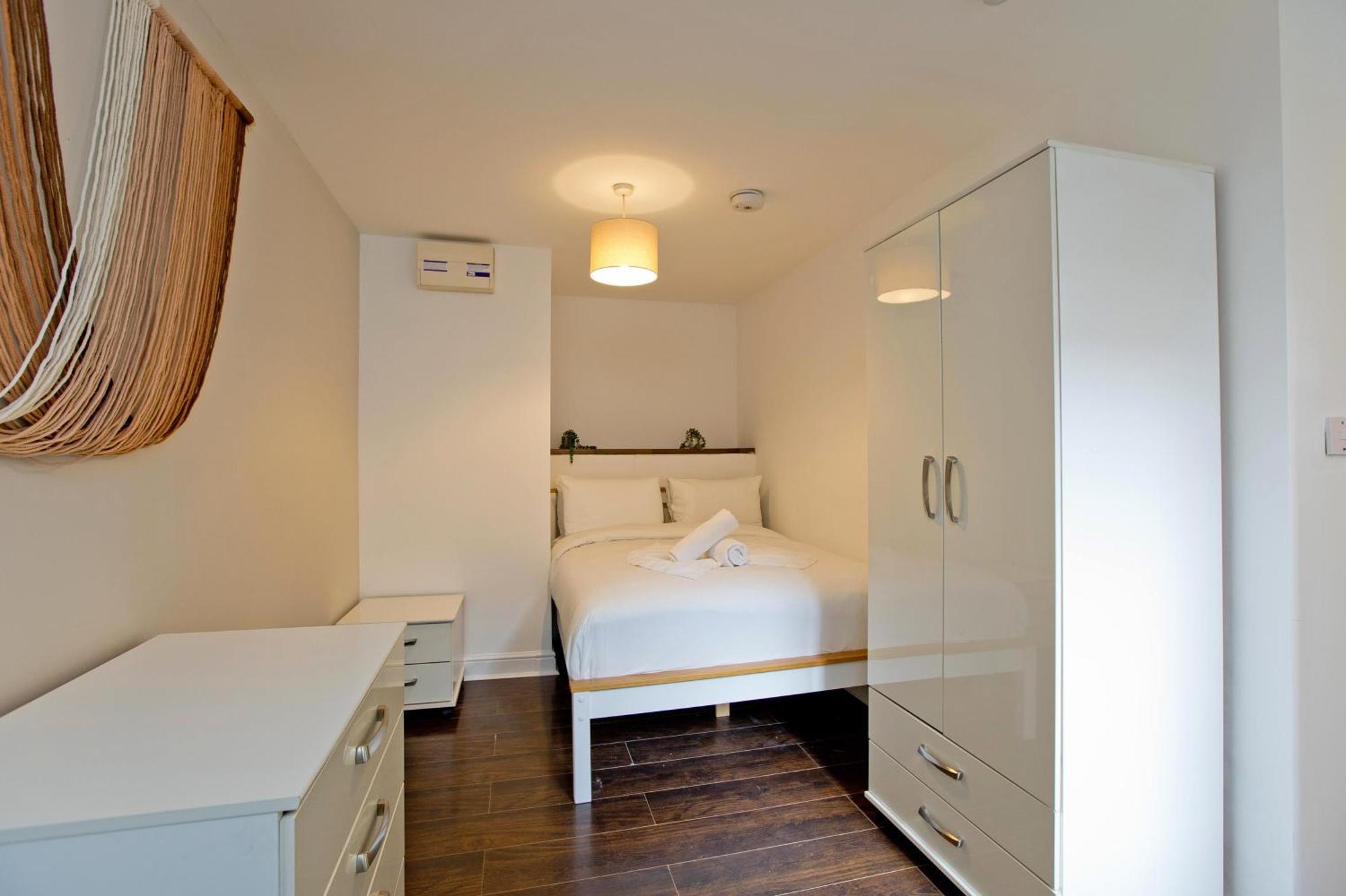 Imperial Corner House-Whitechapel Apartment Londra Esterno foto
