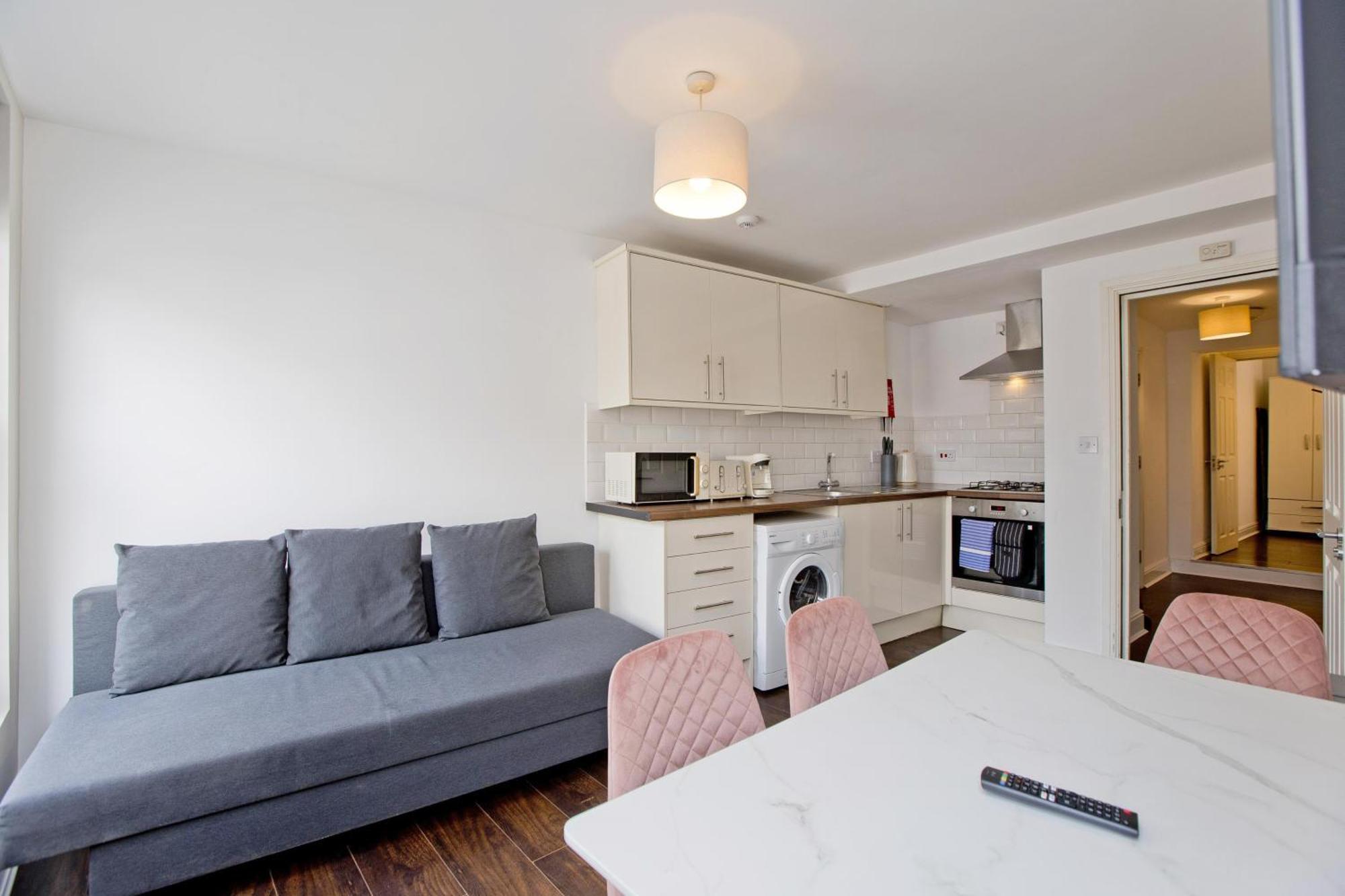 Imperial Corner House-Whitechapel Apartment Londra Esterno foto
