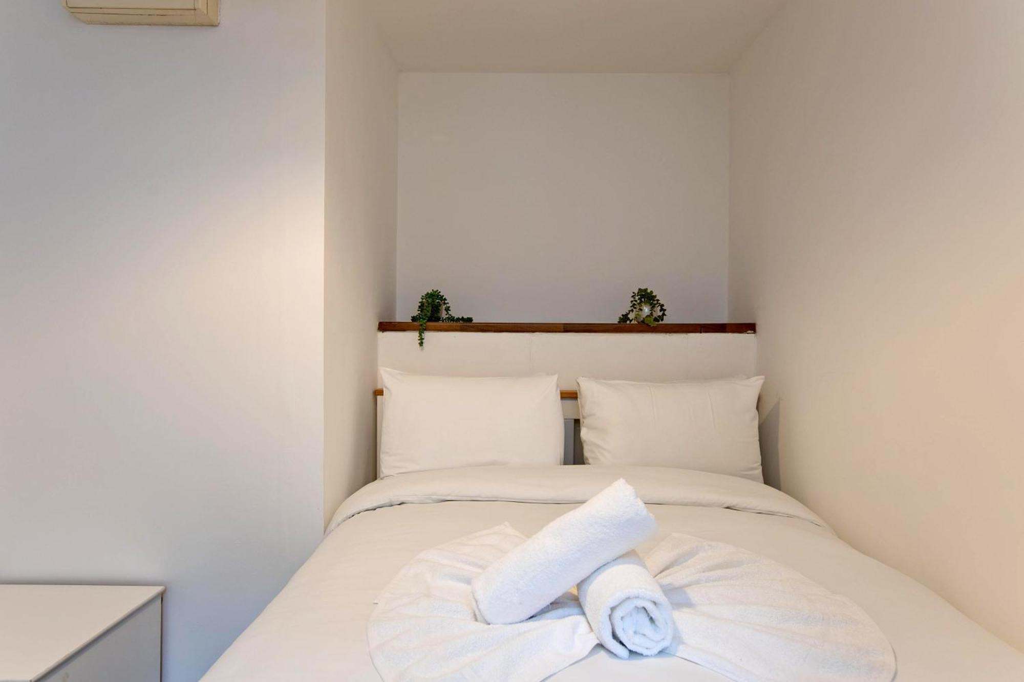 Imperial Corner House-Whitechapel Apartment Londra Esterno foto