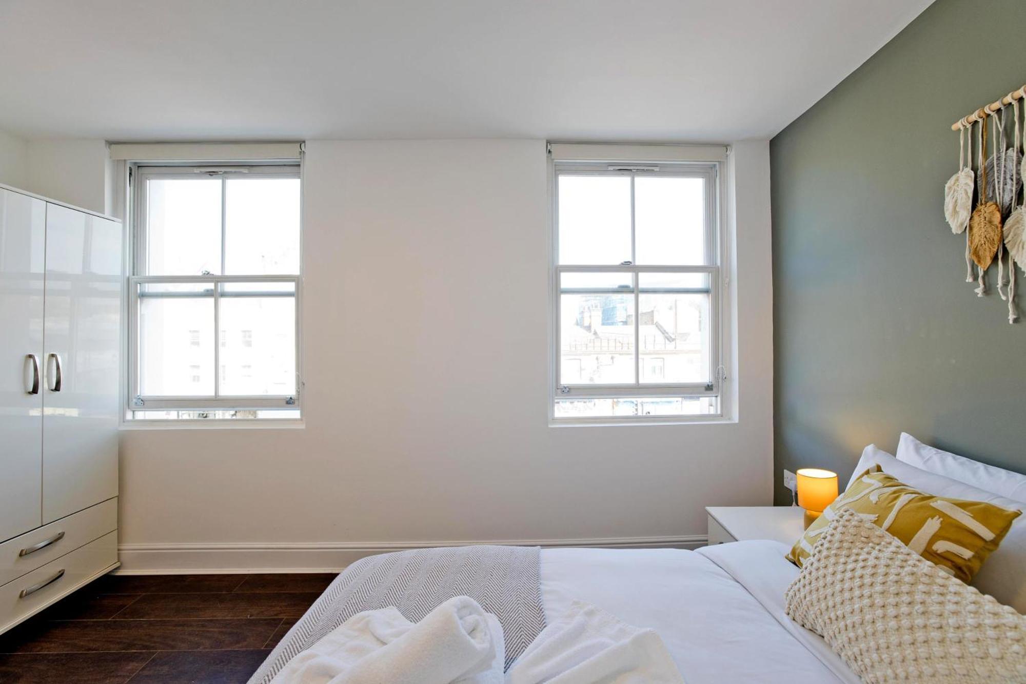 Imperial Corner House-Whitechapel Apartment Londra Esterno foto