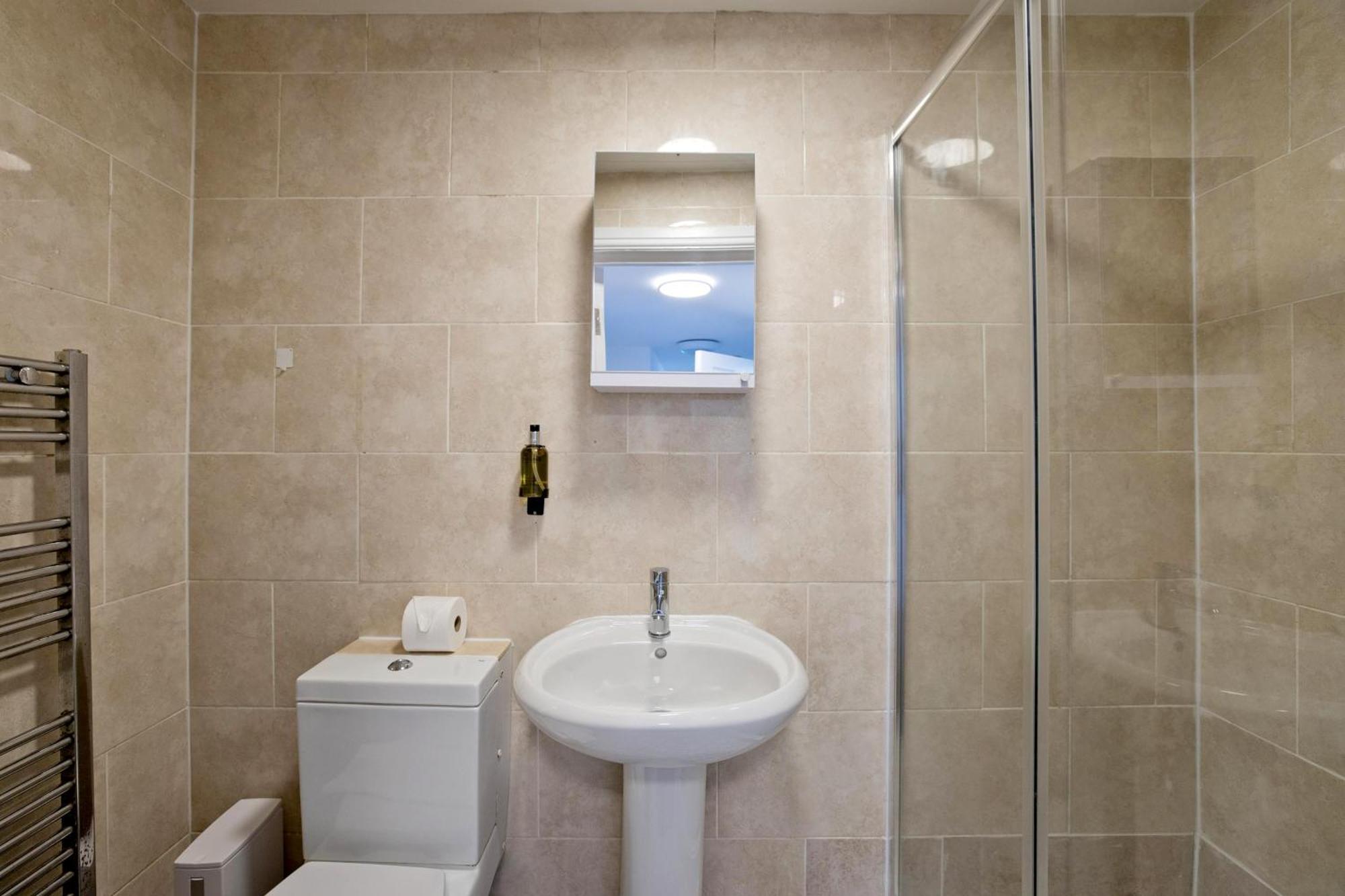Imperial Corner House-Whitechapel Apartment Londra Esterno foto